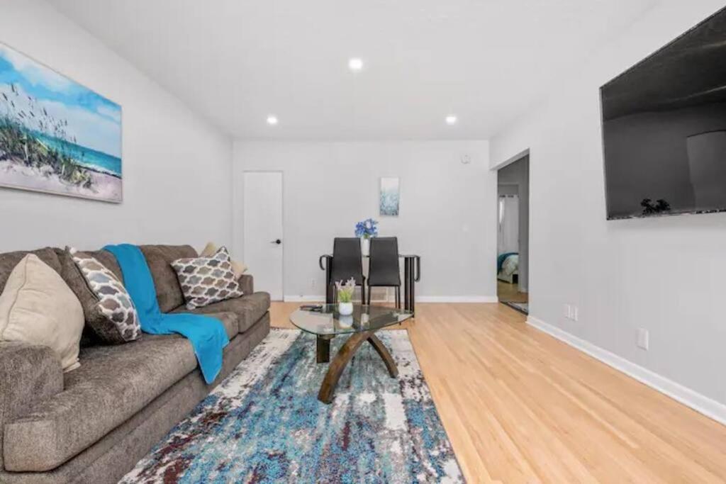 Accessible/Petfriendly-2Bedsuite YYC Exteriör bild