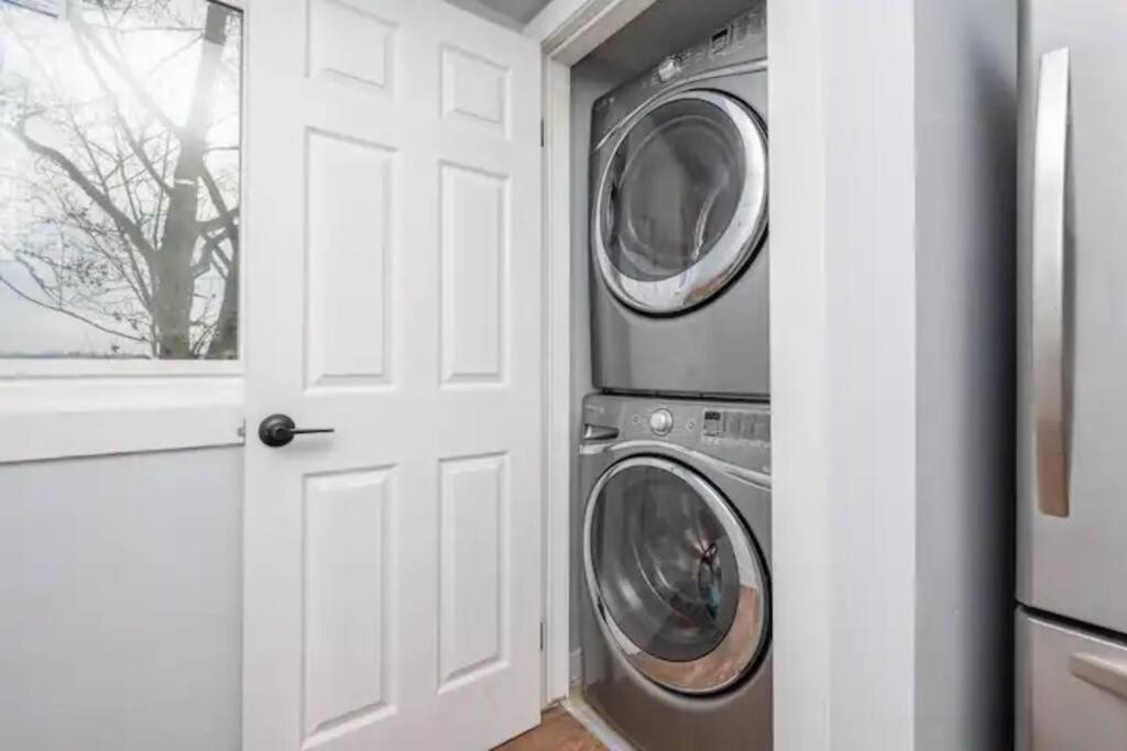 Accessible/Petfriendly-2Bedsuite YYC Exteriör bild